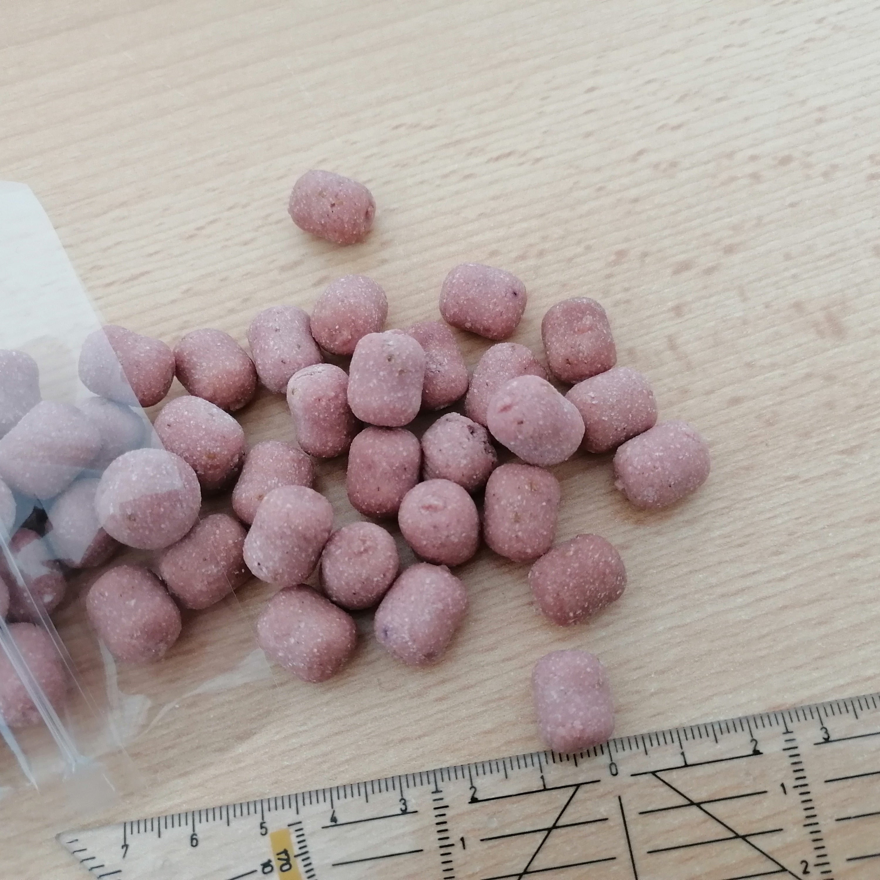 Erdbeer Kokos Soft Lerckerlie fuer Hunde 2